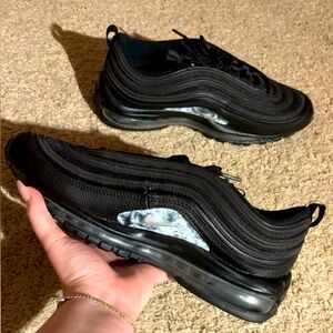 BRAND NEW NEVER WORN Nike’s Air Max 97